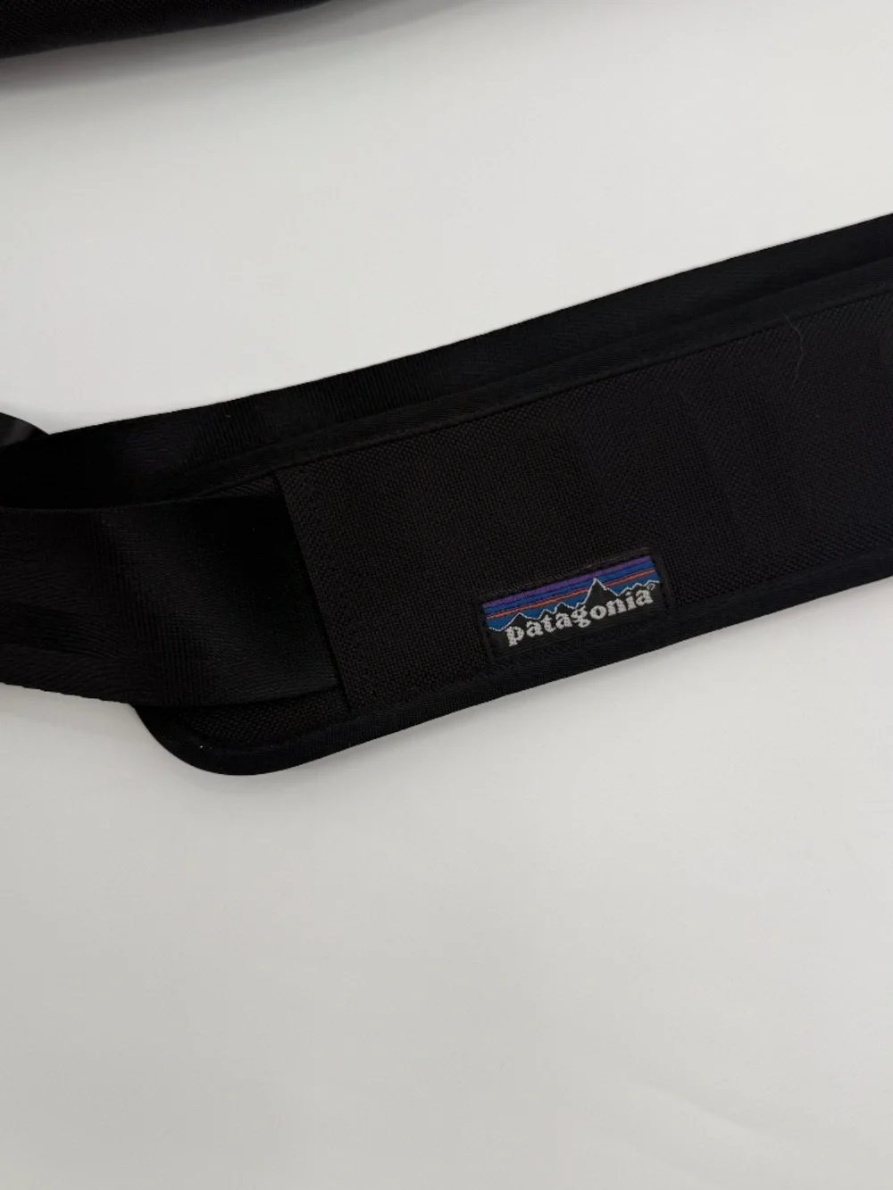 Patagonia Critical Mass Messenger Bag Black Laptop Crossbody Travel Shoulder